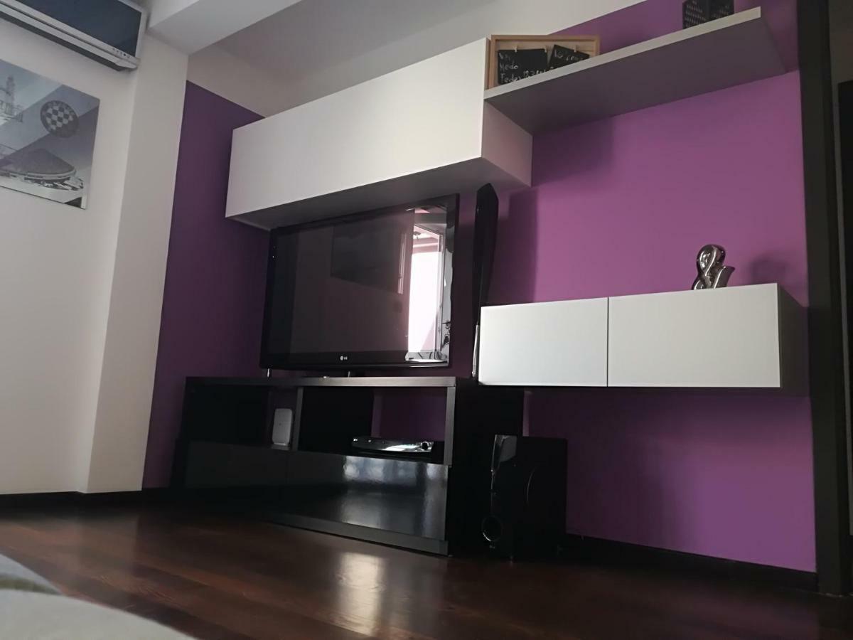 Apartman Brzovic オミシュ エクステリア 写真